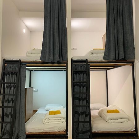 Spanglish Hostel Benidorm Eksteriør billede