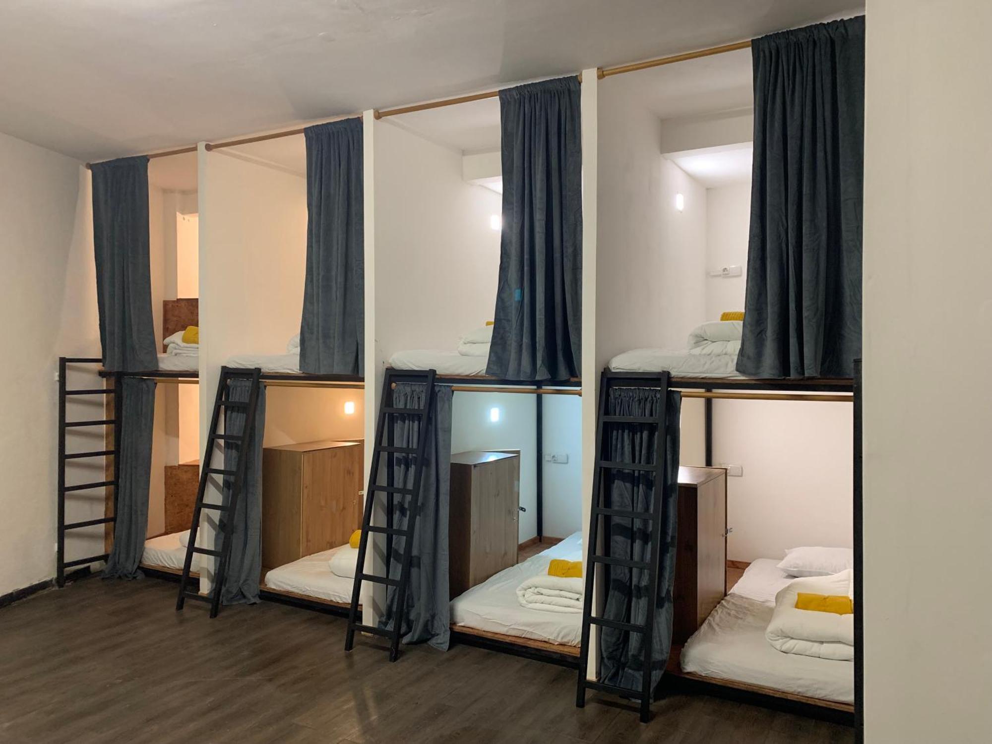 Spanglish Hostel Benidorm Eksteriør billede