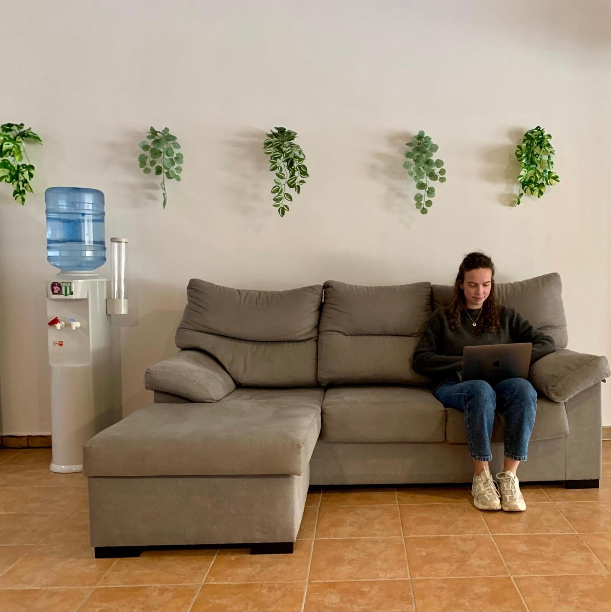 Spanglish Hostel Benidorm Eksteriør billede