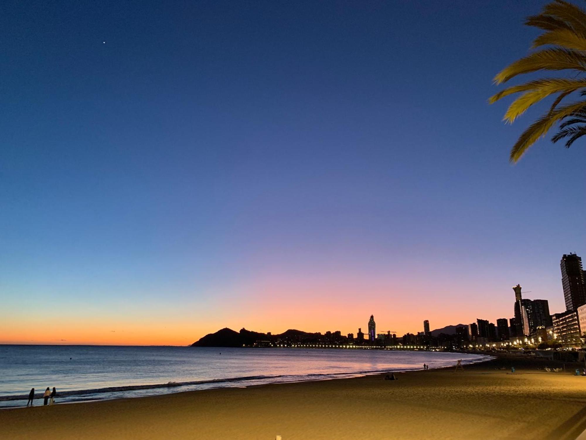 Spanglish Hostel Benidorm Eksteriør billede
