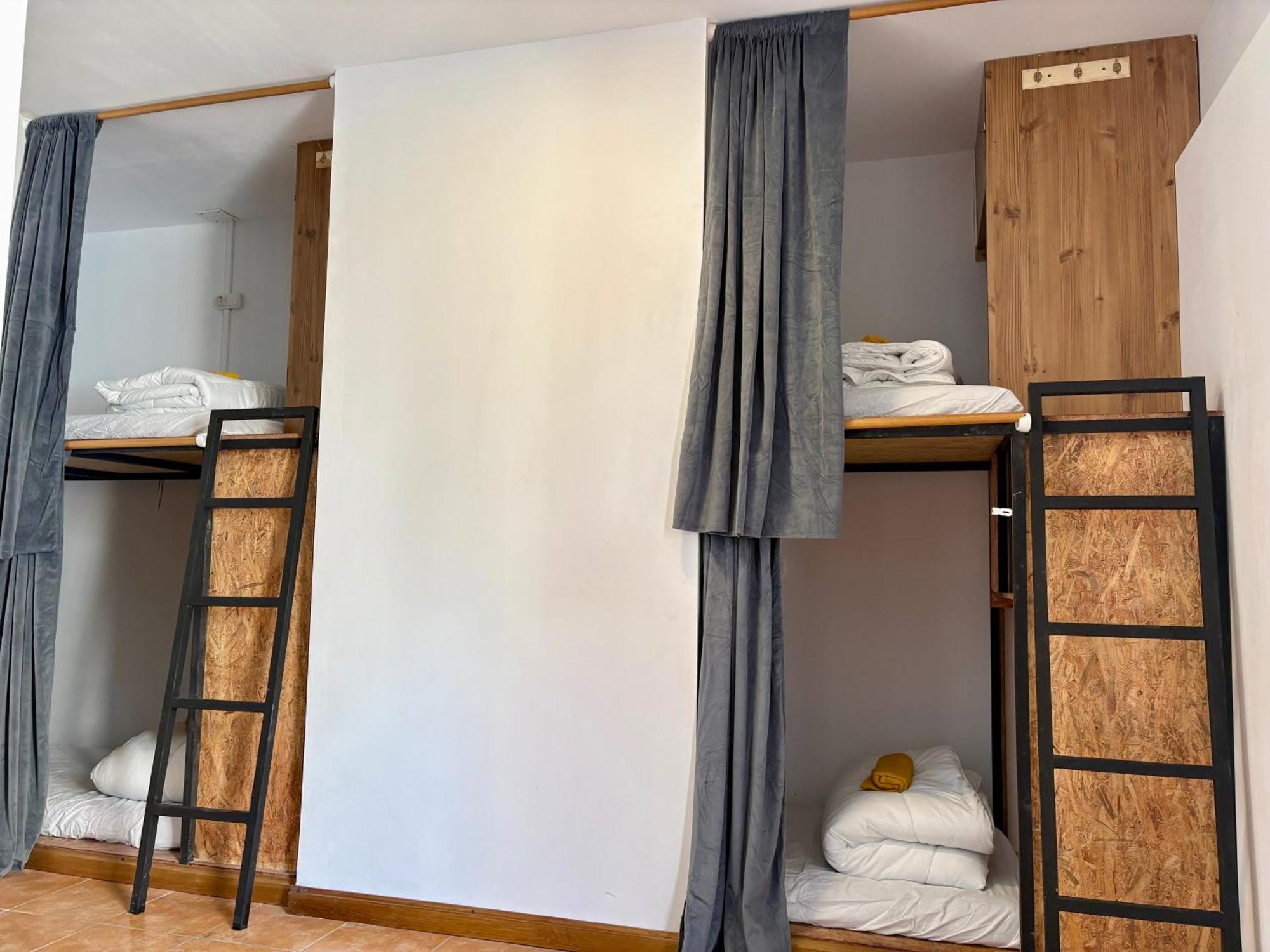 Spanglish Hostel Benidorm Eksteriør billede