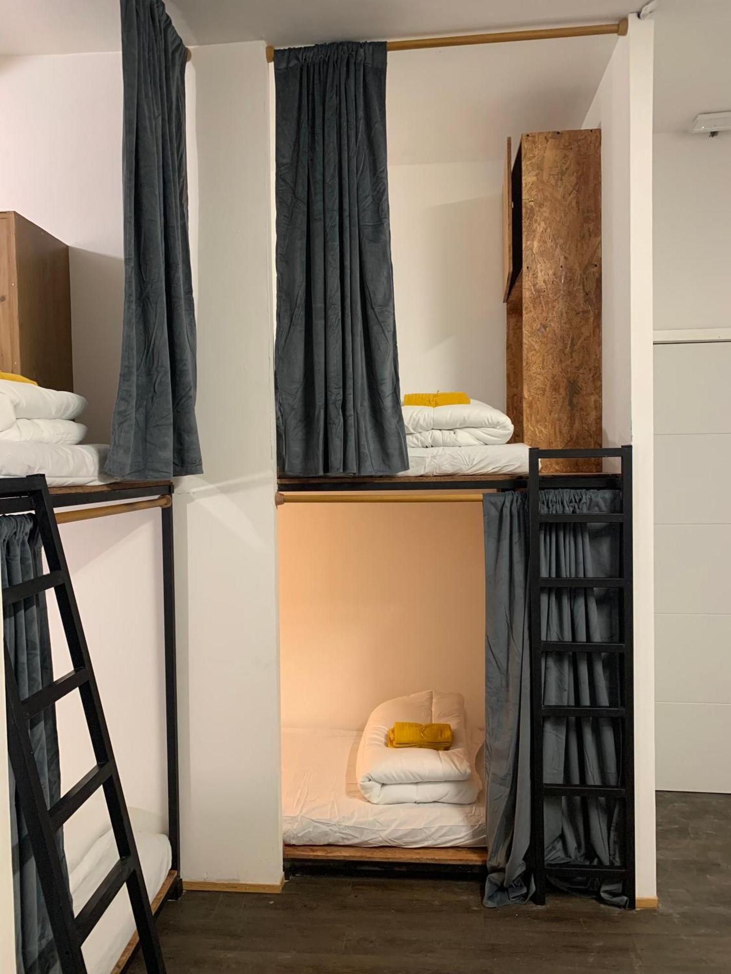 Spanglish Hostel Benidorm Eksteriør billede