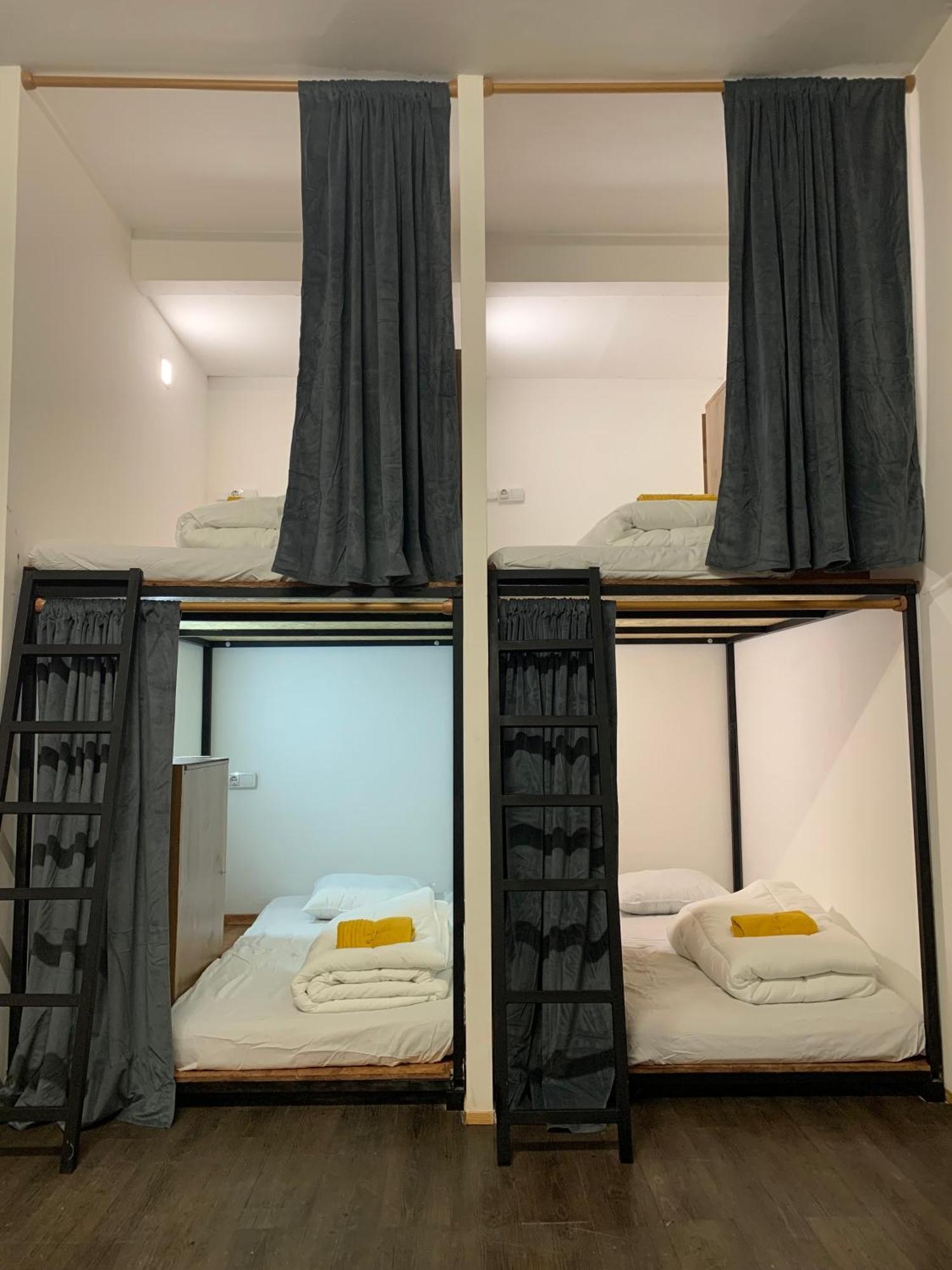 Spanglish Hostel Benidorm Eksteriør billede